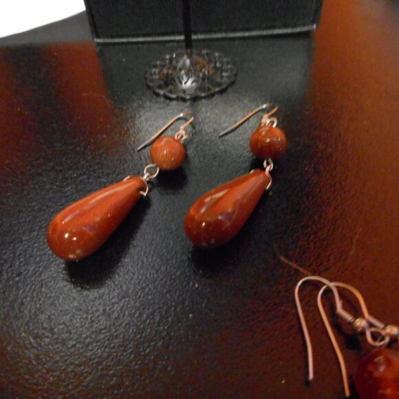 EARRINGS - 1 pair - dangle bead - fish hook ear wire - Picture 2 of 8